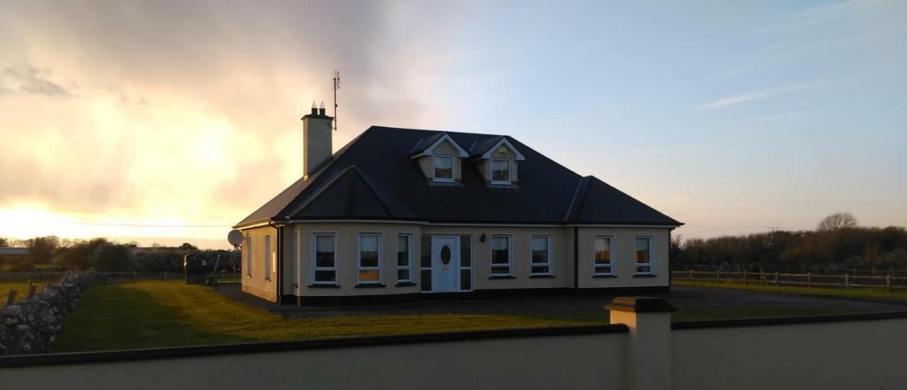 Warm And Welcoming Family Home Ballinrobe Exterior photo
